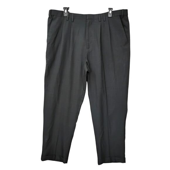 Van Heusen Studio Dress Pants Size 44 /32 Gray Plaid Front Flex Waist Belt Loops - Picture 1 of 10